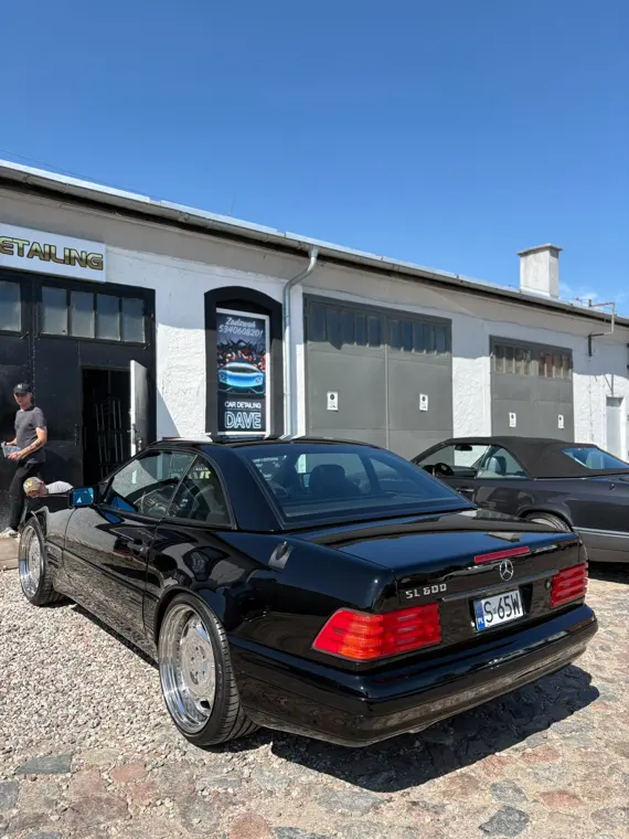 Mercedes SL 600
